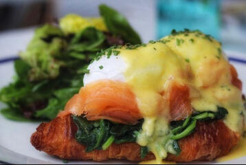 Le Brunch Little Frenchie, Coronado